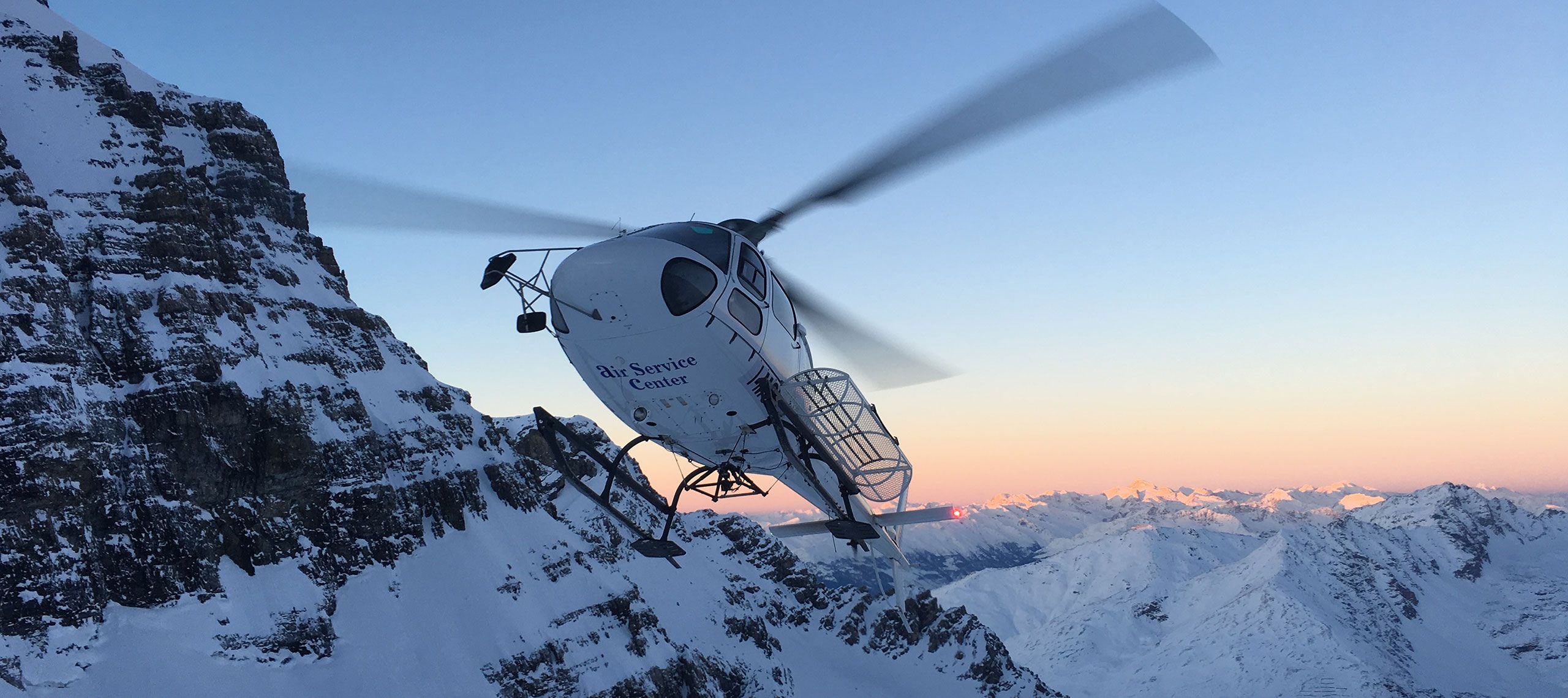 helicopter scenic tours in South Tyrol with departures from Cortina and Vipiteno flights can be made in all of South Tyrol according to your needs